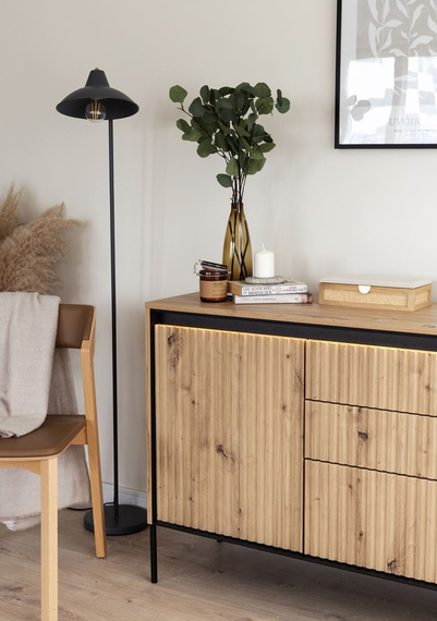 Kommode mit 4 Türen unf LED-Beleuchtung FLORE 193x40x83 cm) , 