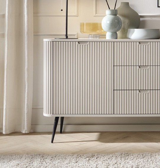 Kommode mit drei Schubladen CARLO Beige