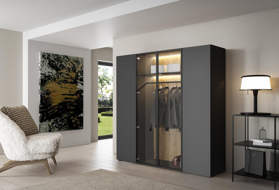 Designer Kleiderschrank mit LED Beleuchtung Glasfront STELLS
